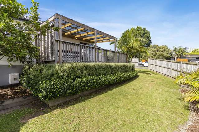 2/18 Flaxdale Street Birkdale_2