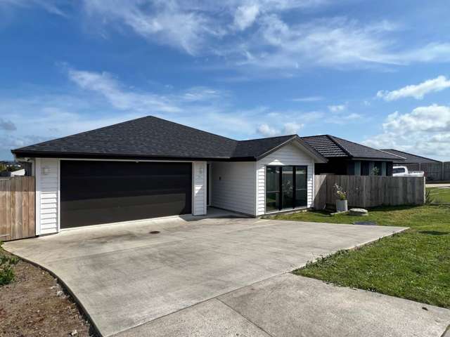 Modern Family Home on Quiet Street