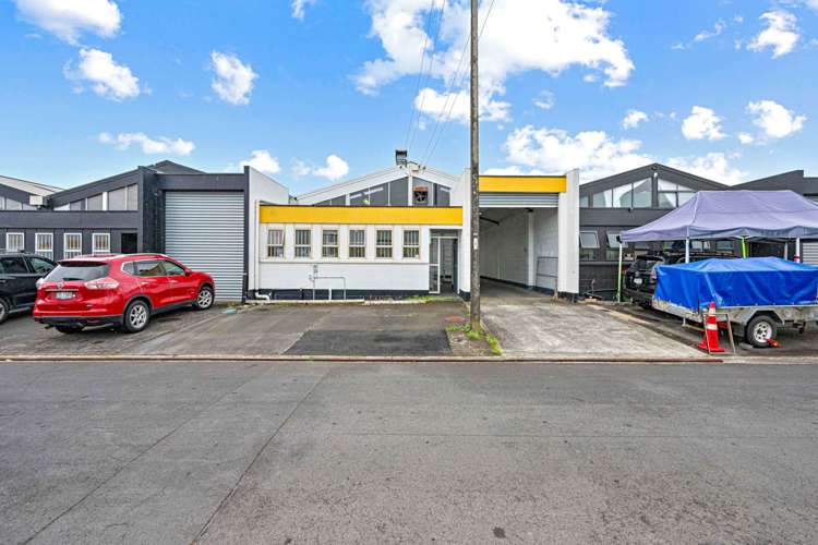 Unit 3/42 Henderson Valley Road Henderson_9