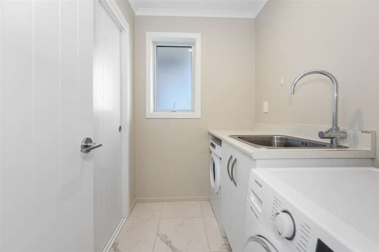 21 Sylvester Crescent Flagstaff_22