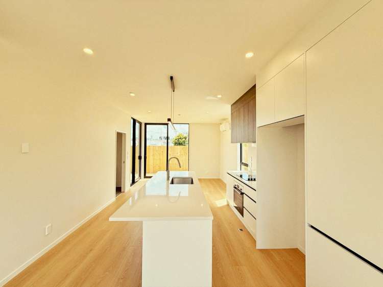 4A Roberts Road 1802_14