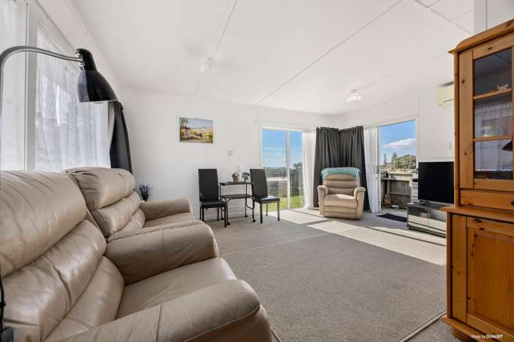 1271 Whangaparaoa Road Gulf Harbour_8