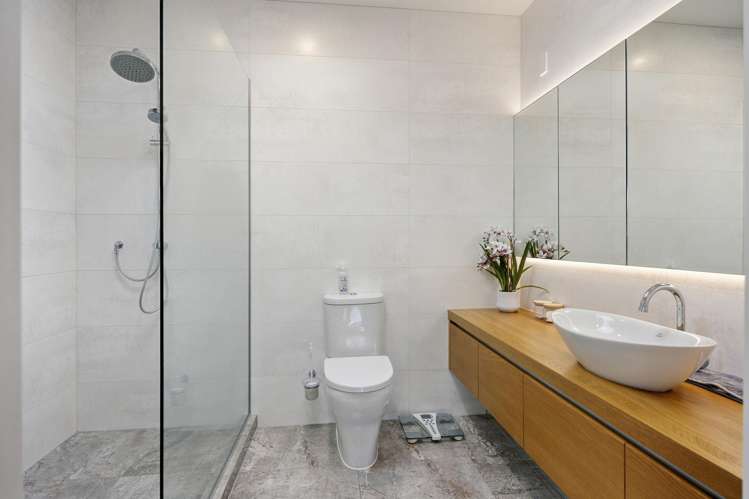 149K Glengarry Road Glen Eden_33