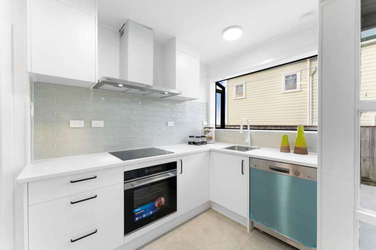 11 Totara Road Stanmore Bay_9