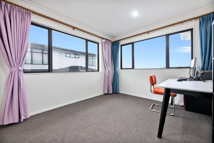 18 Midhurst Avenue Henderson_13