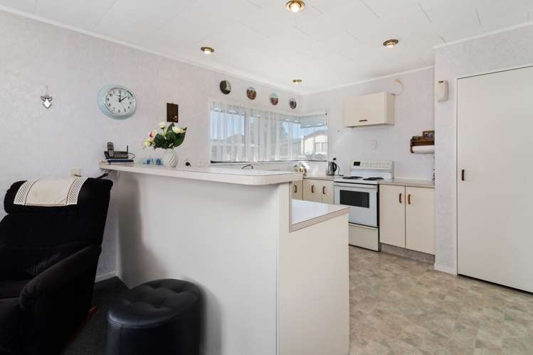 8b Rutland Street Utuhina_4