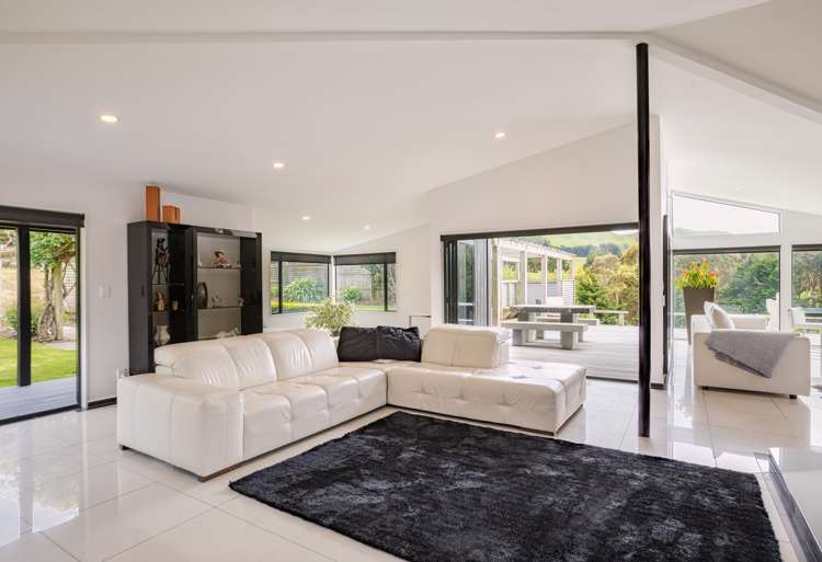 20 Coroglen Rise Pukerua Bay_8