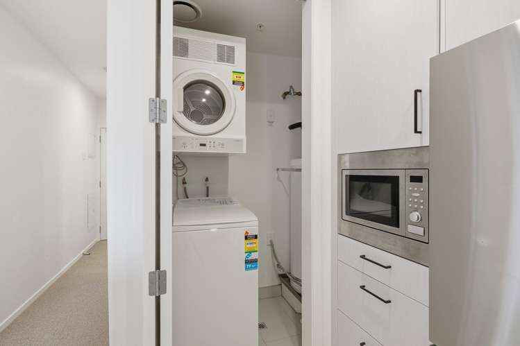 904/8 Waikumete Road Glen Eden_11