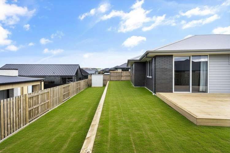 27 Saddle Terrace 11385_16