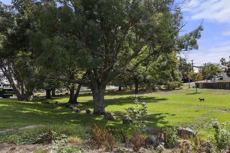 24 Shoal Bay Road Devonport_18