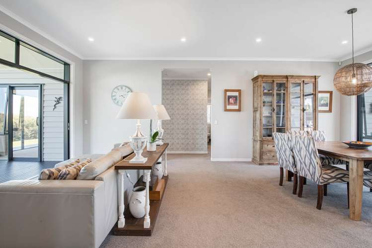 242 Hillcrest Road Wainui_7