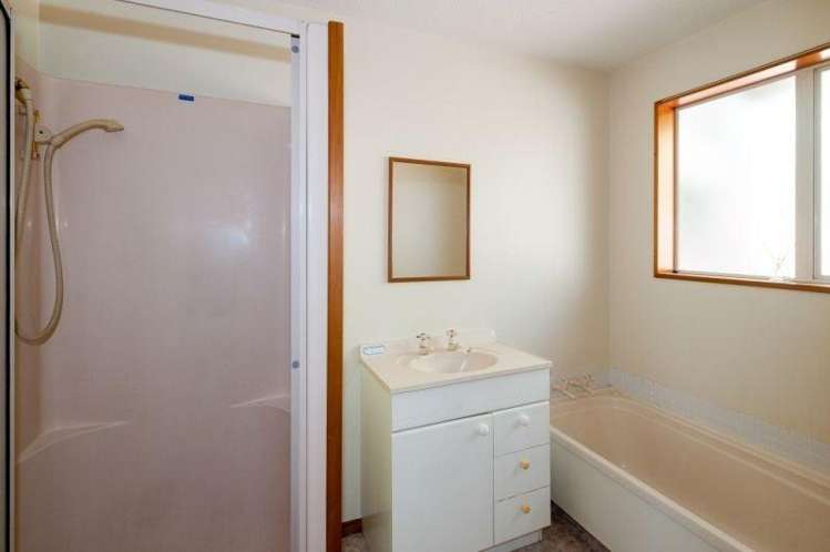 27B Westburn Tce Burnside_10