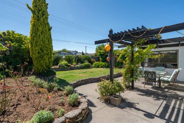 2/15 Mere Road Taupo_1