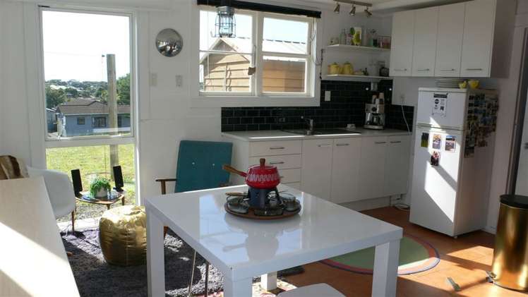 19 Hicks Crescent Waikanae Beach_9