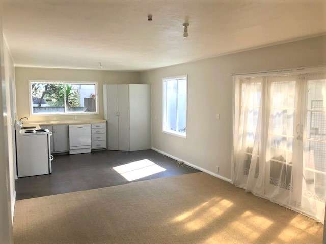 12a Clifton Road 2128_1