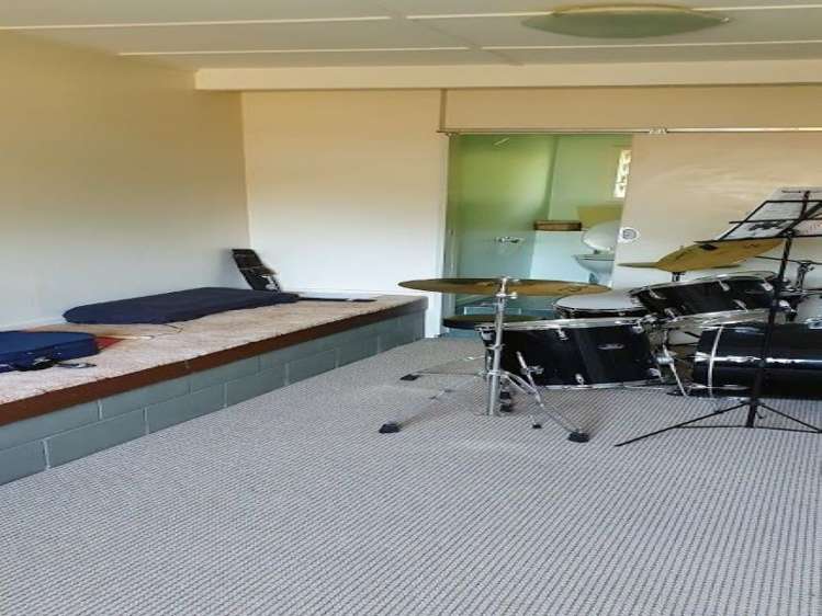 2/15 Louise Place Browns Bay_11