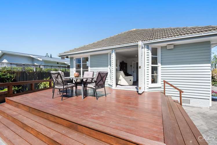 9 Derwent Lee Grove Epuni_16