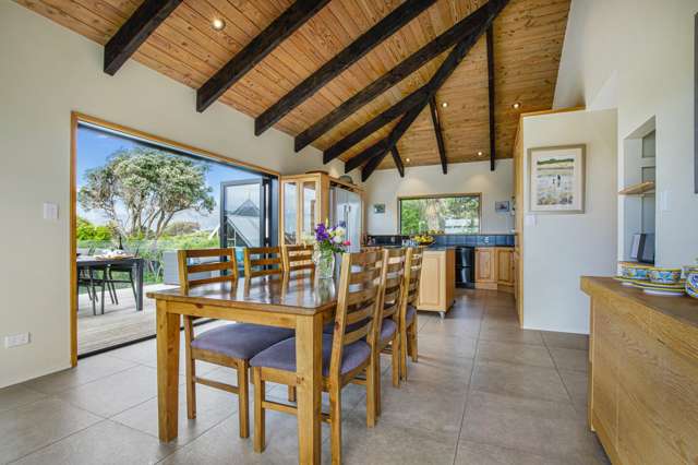 13 Frances Street Waikanae Beach_4