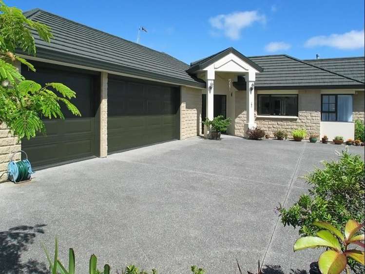 8 Scoresby Grove Whitby_17