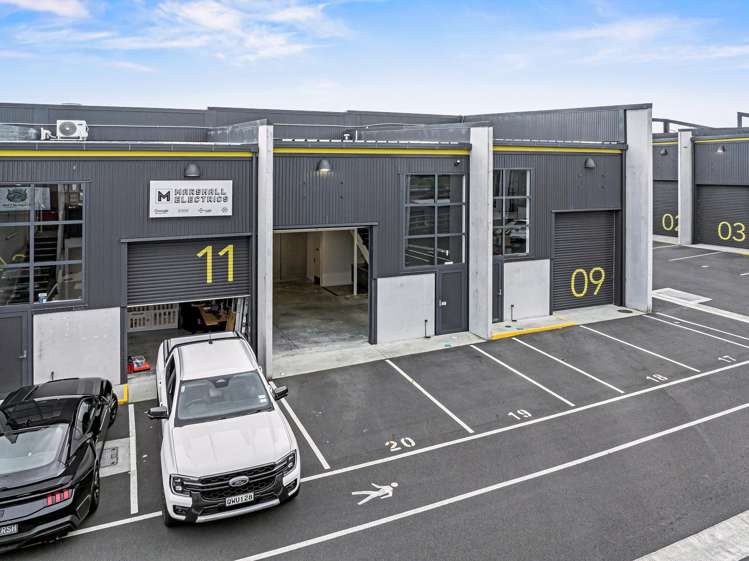 10/11 Northside Drive Westgate_2