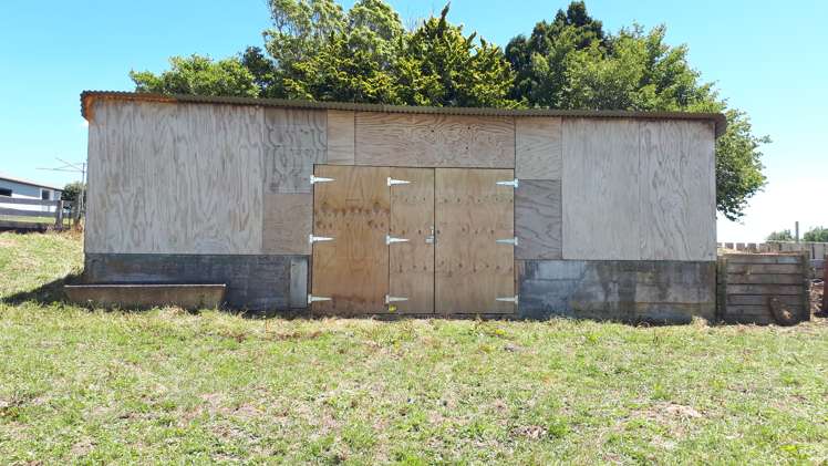 1397 Egmont Road Egmont Village_21