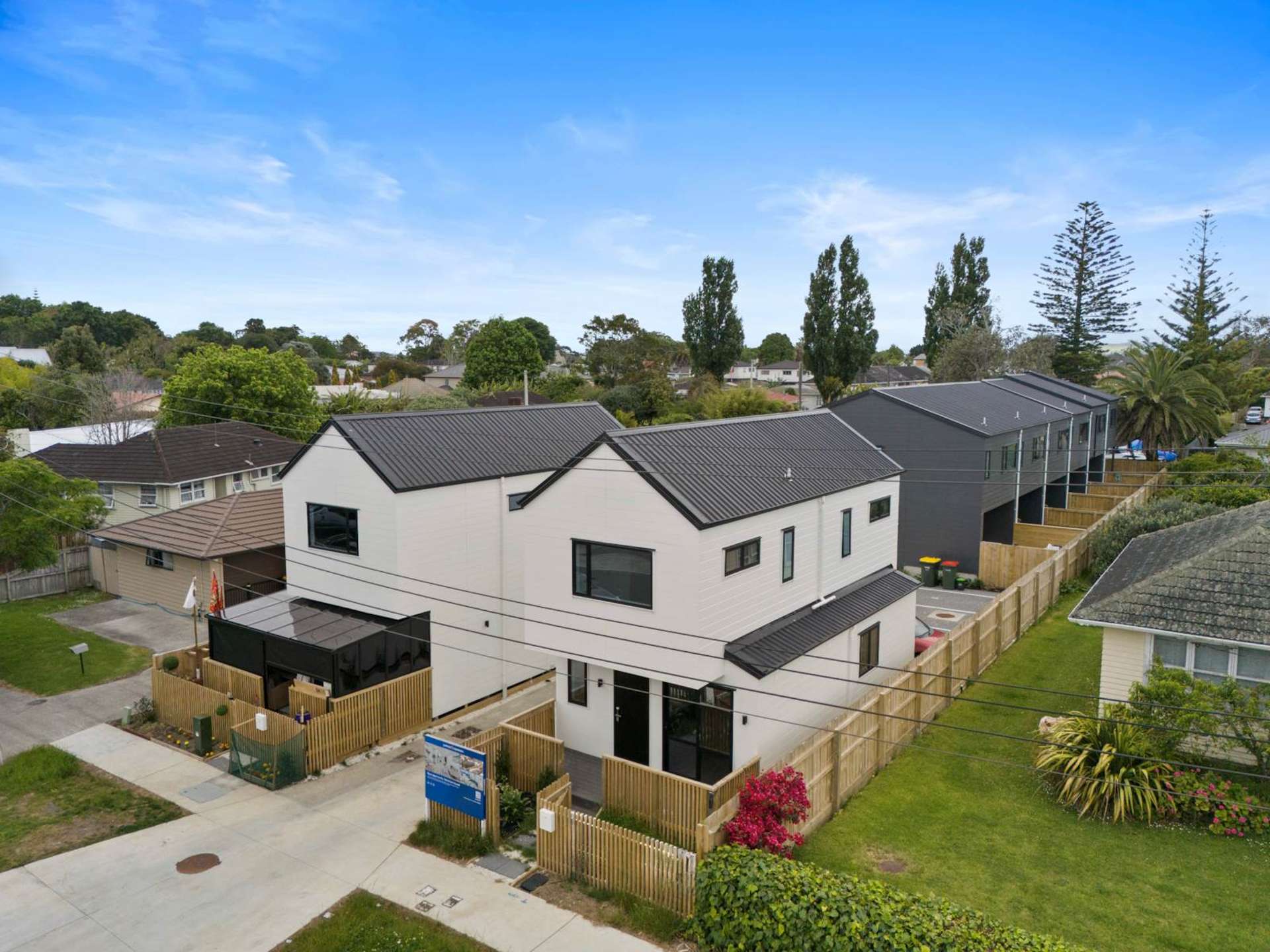 4/19 Calvert Avenue Mangere East_0