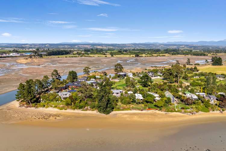 139 Barnett Avenue Best Island_29