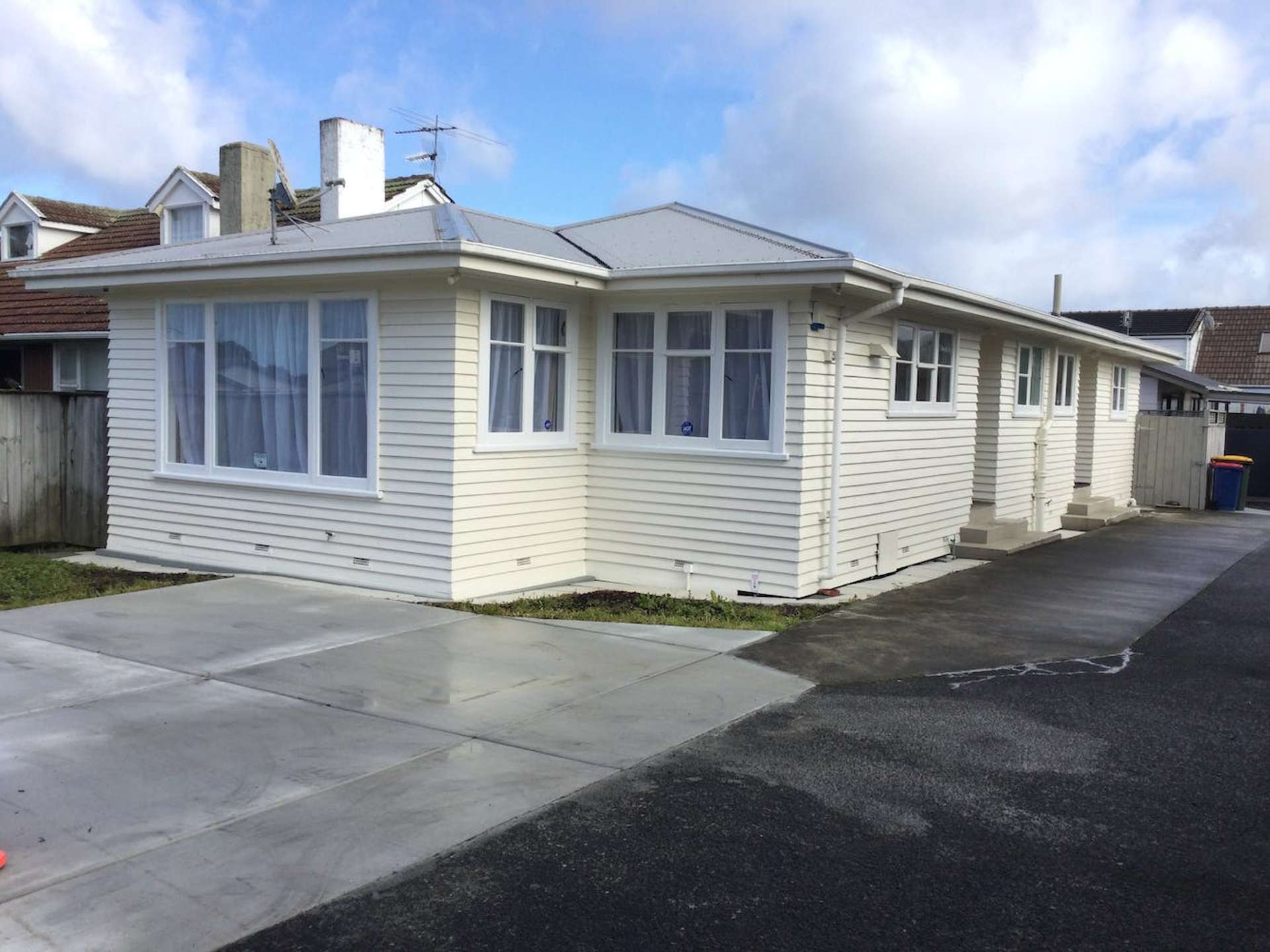 208 Te Atatu Road Te Atatu South_0