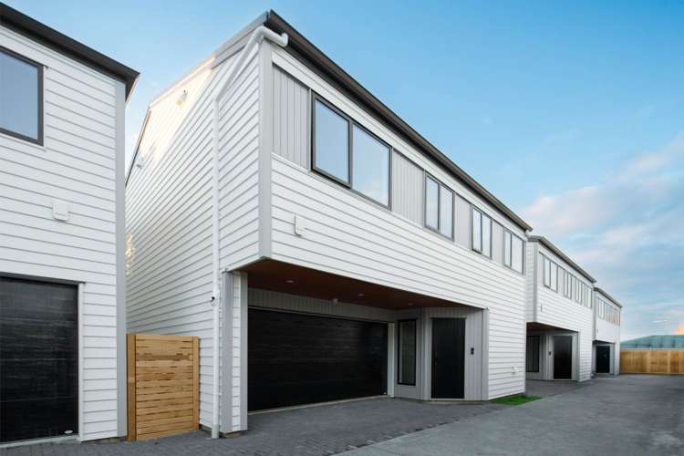 8D Deuxberry Avenue_1