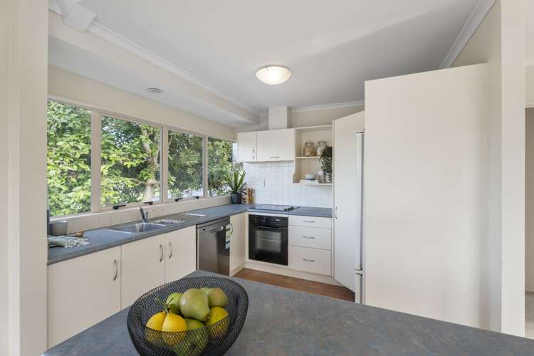 14 Woodward Avenue Mangere Bridge_8