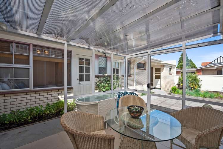 19a Gwendoline Street Glenholme_15