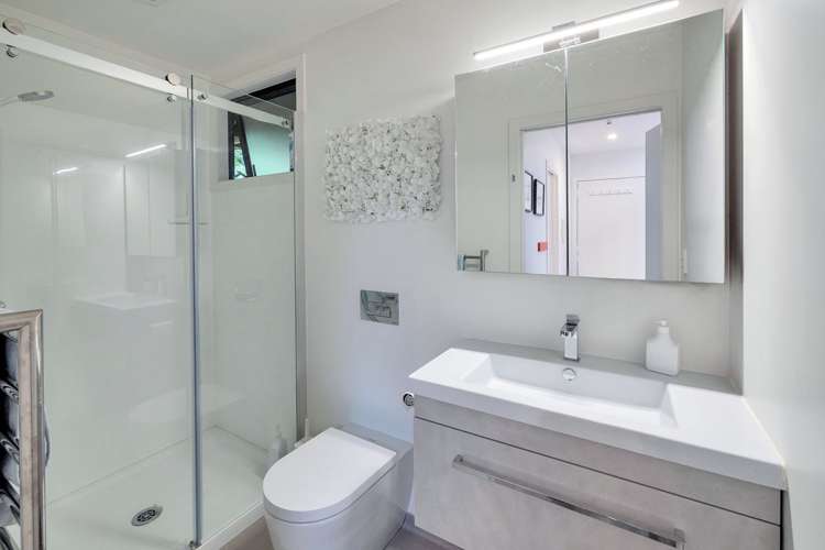 1/3 Beach Road Northcote Point_10