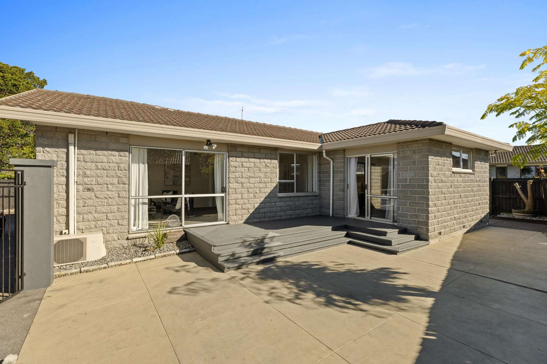 1/102a Queenspark Drive Parklands_0