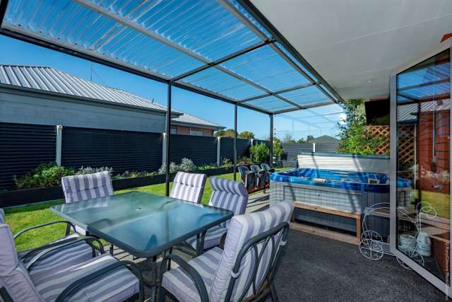 14 Saint Peters Close Woolston_1