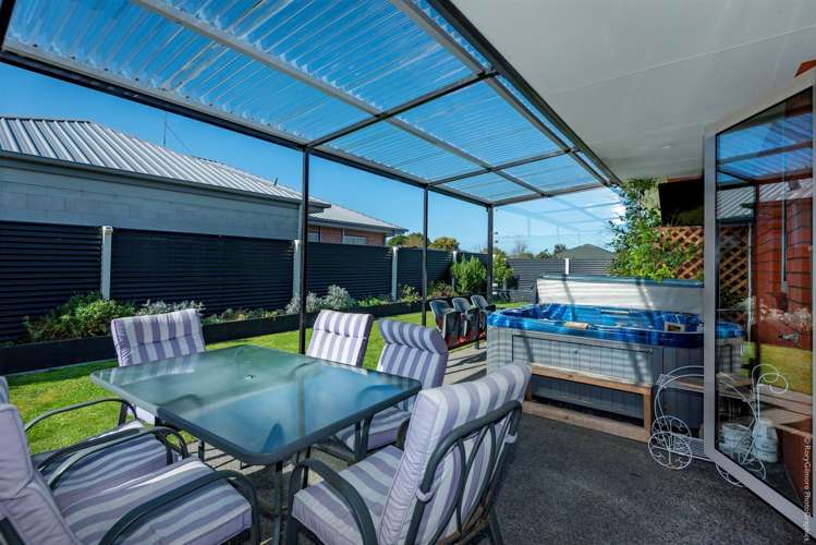 14 Saint Peters Close Woolston_1