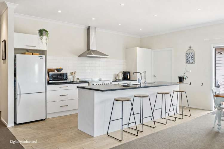 25 Michel Colombon Close_2