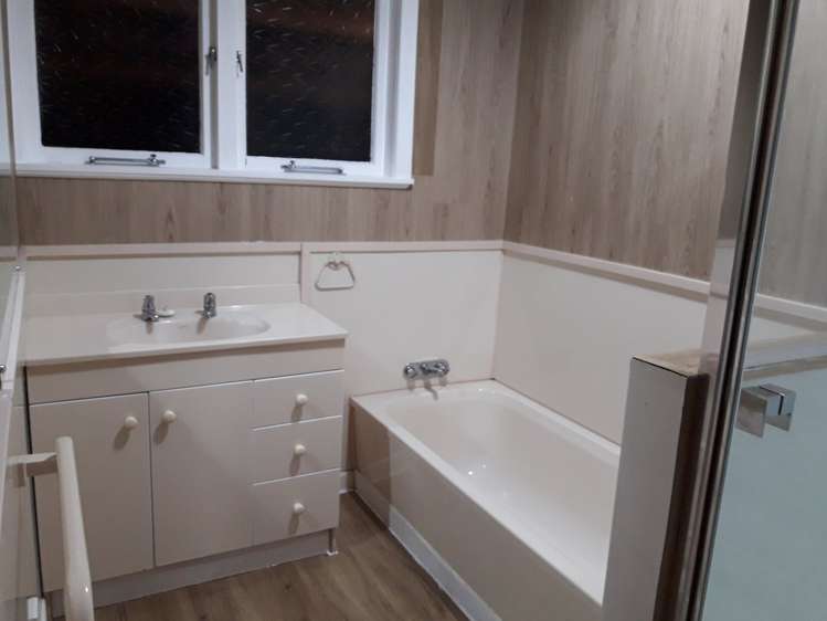 27 Clark Road Pahurehure_9