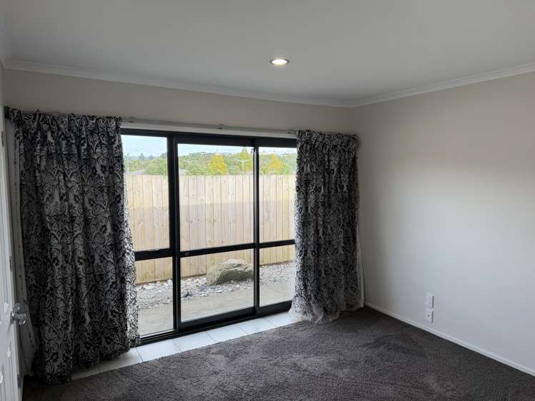 10 Caldera Crescent Pyes Pa_11