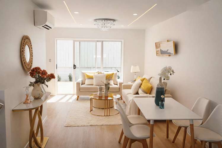 2/50 Claude Road Hillpark_2