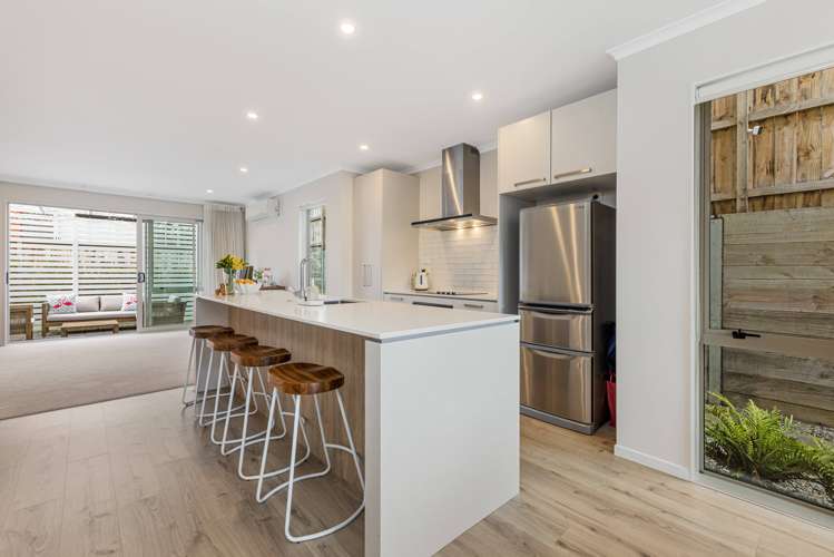 10 Waimoana Close Massey_1