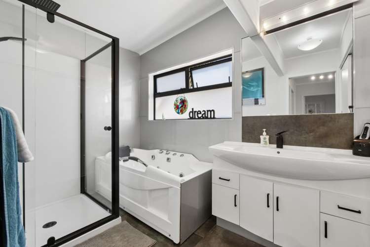 10 Lochinvar Place Hairini_14