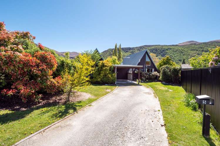 5 Adamson Drive Arrowtown_3