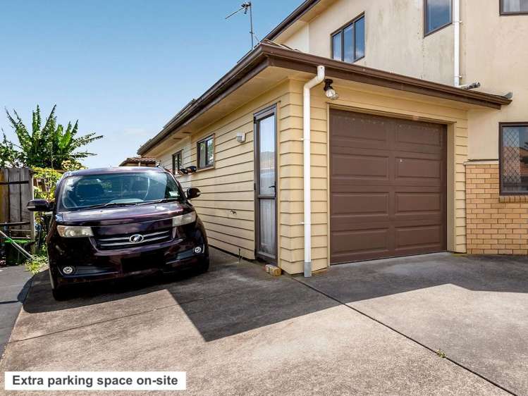 23 Triumph Road Flat Bush_15