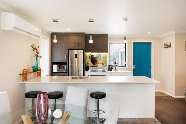 6 Bryant Street Takaro_7