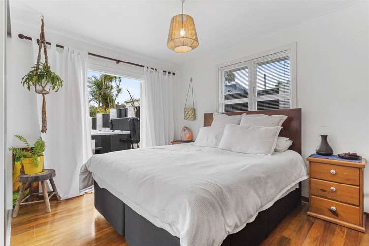 7 Hughes Terrace Te Atatu Peninsula_17