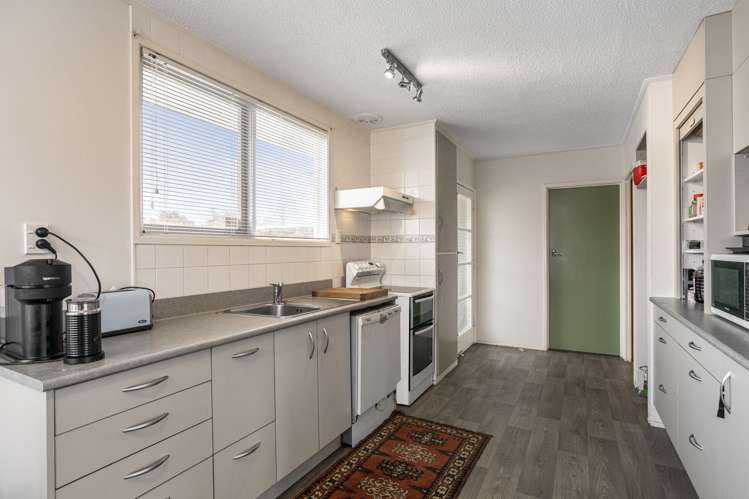 24 Muir Avenue Mangere Bridge_10