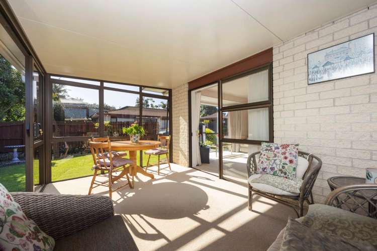 4/4074 Great North Road Glen Eden_7