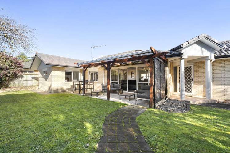 35 Carisbrook Crescent Papakura_1