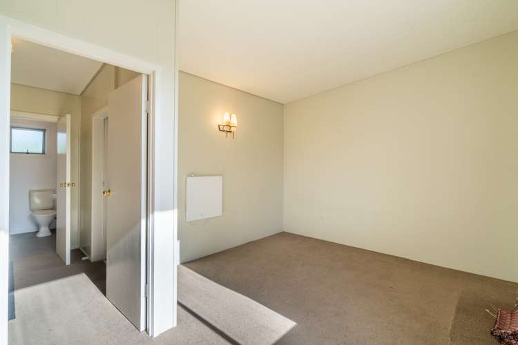 8 Newcastle Street Riversdale_15