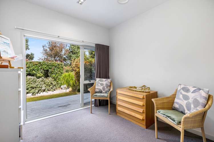 63 Athol Place Algies Bay_16